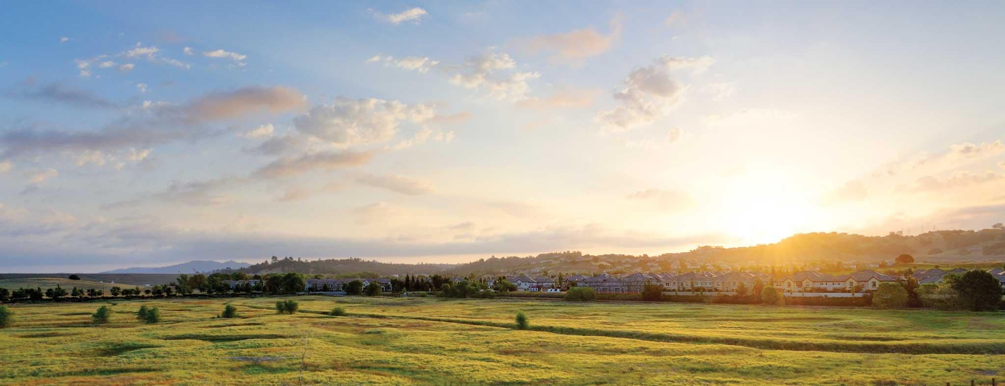  Woodbury, a thoughtfully designed community of 56 new homes - with views of Mount Diablo - is within walking distance of restaurants, shops and the Lafayette Reservoir.